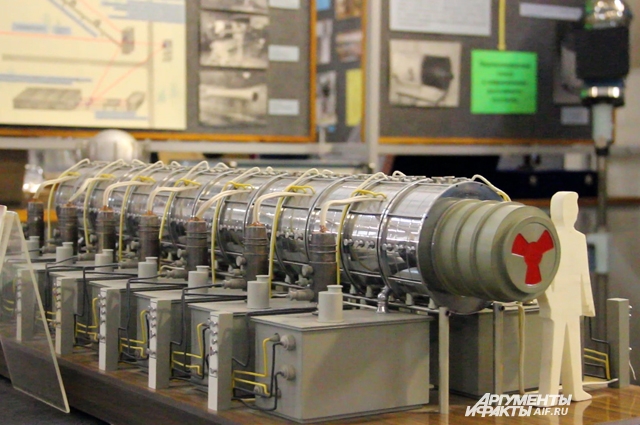 Макет ядерного оружия из музея Всероссийского НИИ экспериментальной физики