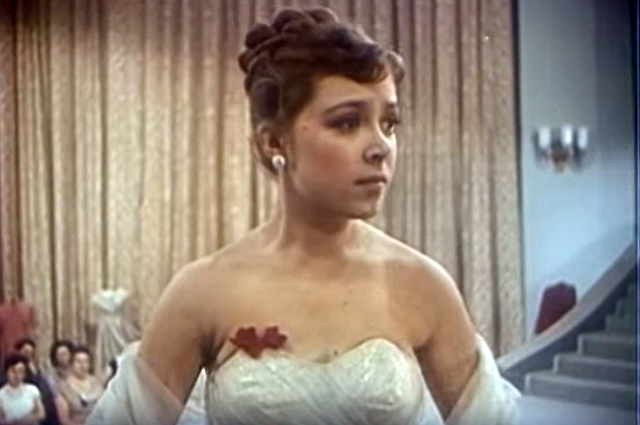 Светлана Карпинская в фильме «Девушка без адреса», 1957 год