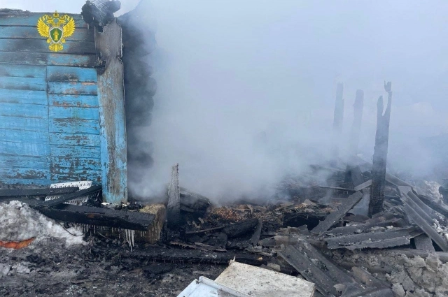 От дома, в котором жила погибшая семья, почти ничего не осталось.