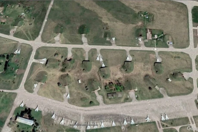 Аэродром Староконстантинов