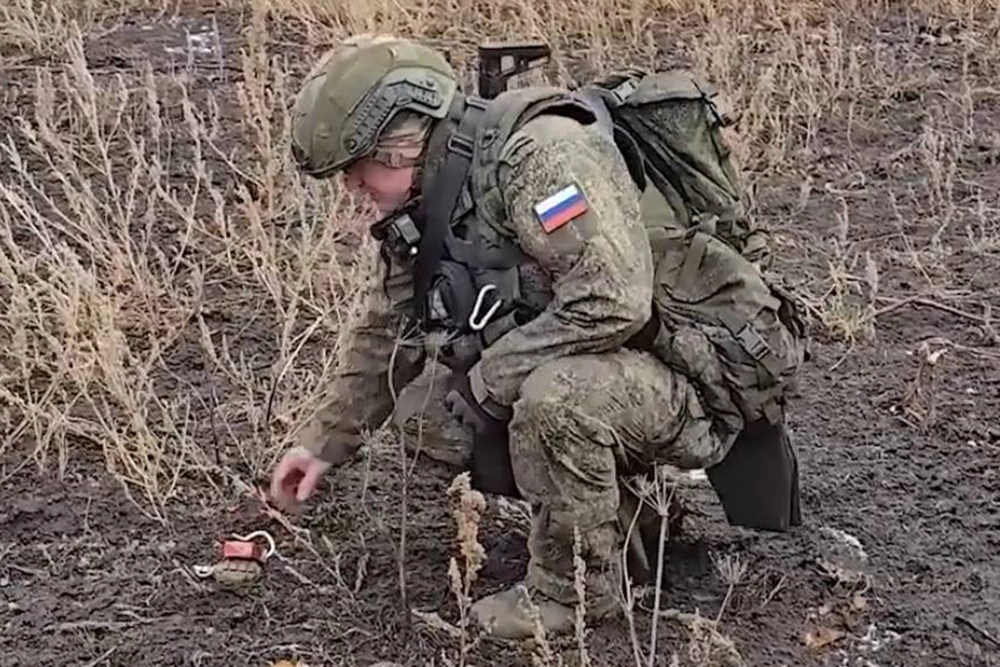 Мяукающие тумбочки. Саперы рассказали об уловках ВСУ в Селидове