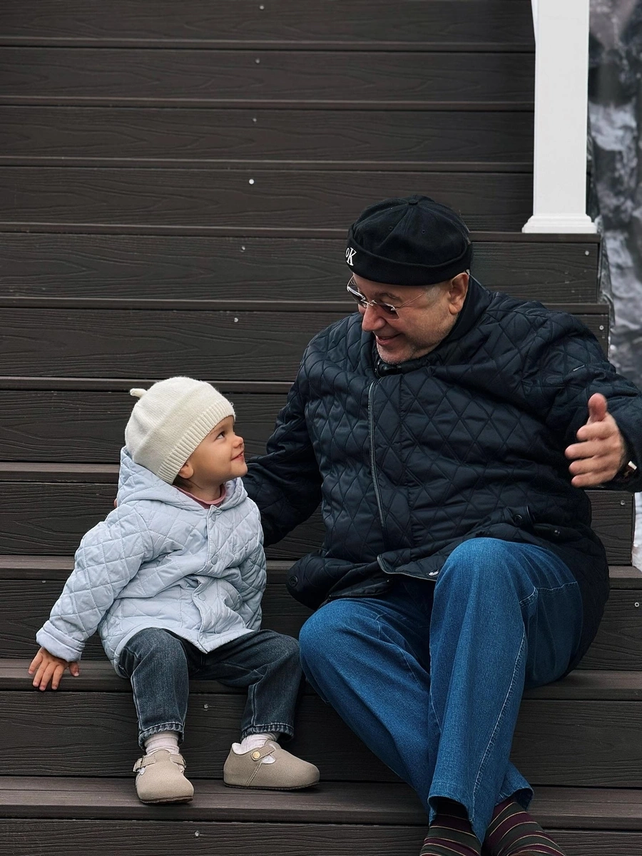 «Отбивайся!» Евгений Петросян делится секретами долголетия на своём 80-летнем юбилее
