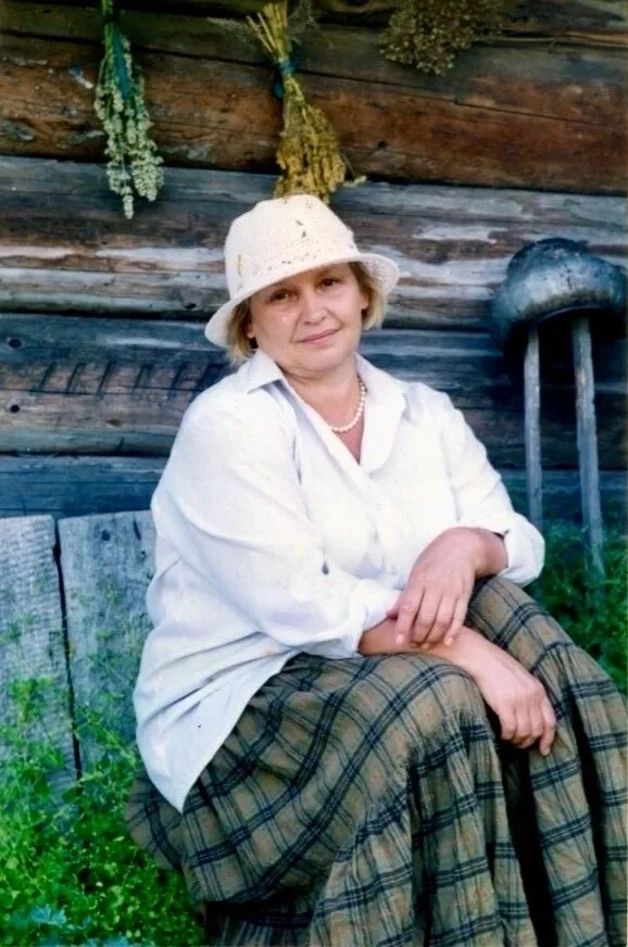 Галина Толстова