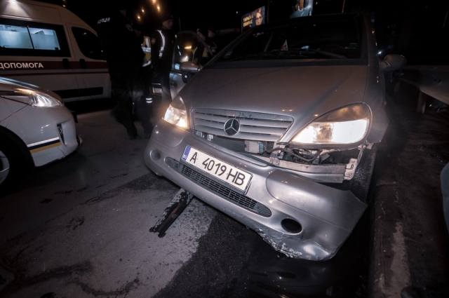 В результате аварии пострадала 28-летняя девушка, которая была за рулем Mercedes.