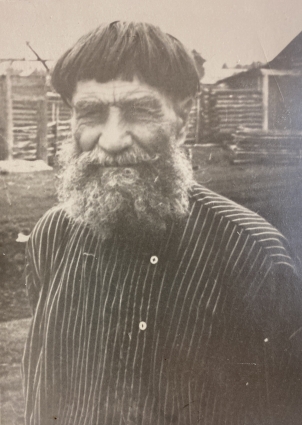 Отец Николая Власова - Спиридон Афонасьевич прожил 92 года.