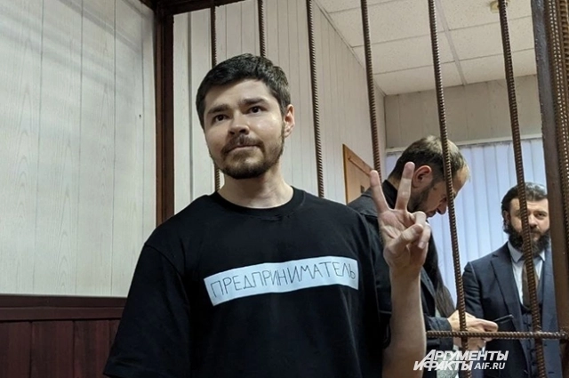 Шабутдинов открыл свой первый бизнес в 14 лет.