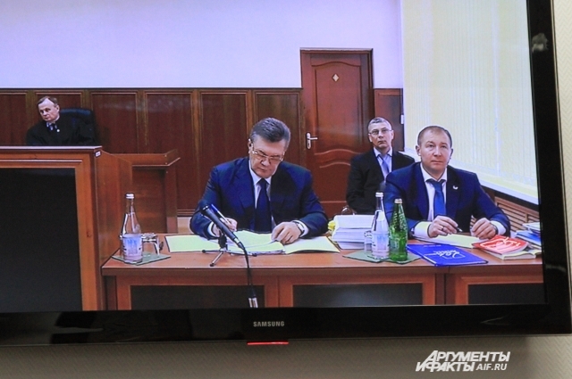Комната, откуда Янукович давал ответы на вопросы украинского суда.
