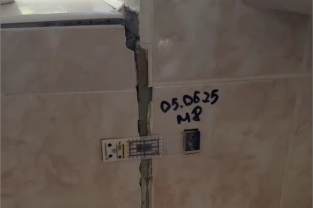 В центре Казани, на улице Волкова, детский сад № 34 «Берёзка» внезапно оказался в эпицентре скандала.