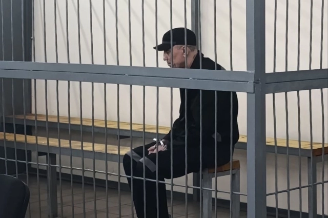 Михаил Попков давно привык к такому окружению. 