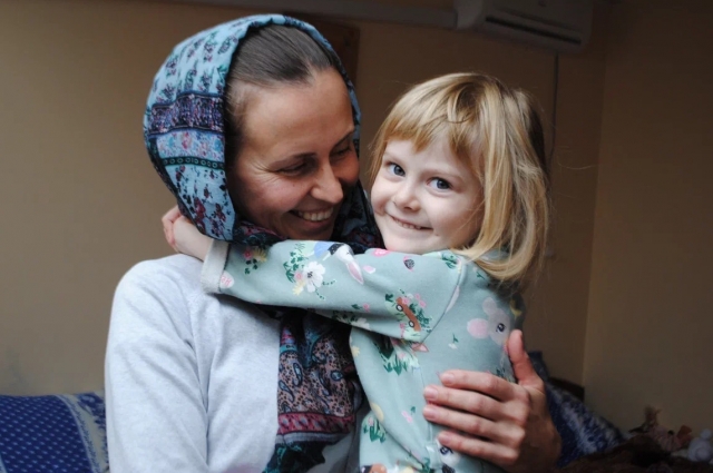 Сейчас Татьяна Калашникова и ее дочь Варя в полной безопасности.