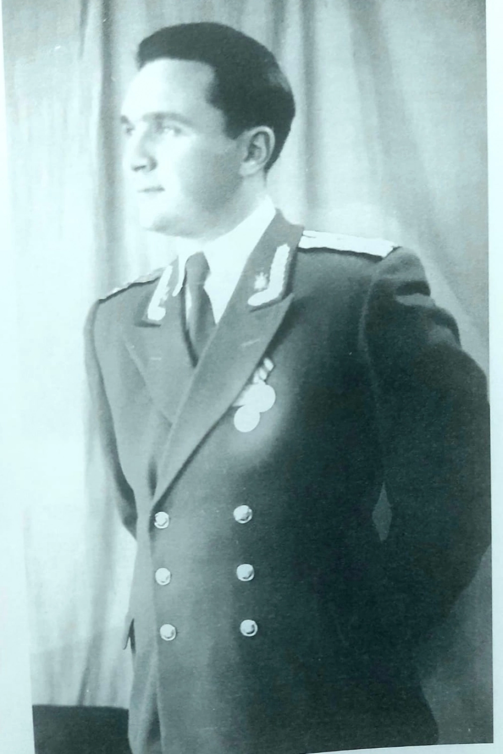 Лейтенант Юрий Новосельцев. 1950-е.