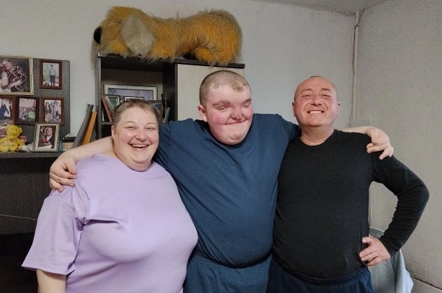 Ваню очень любят его родители.