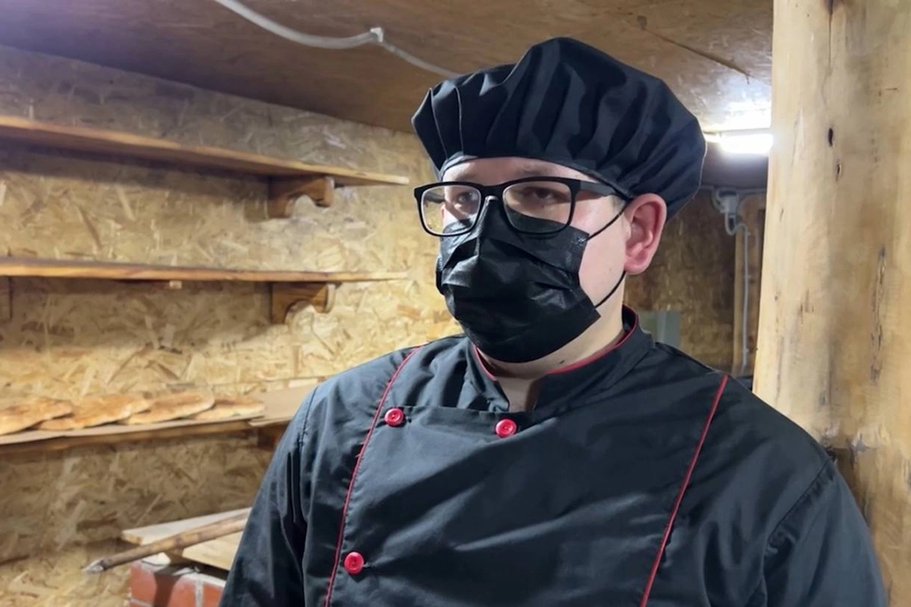 Повар-пекарь с позывным «Циклоп».