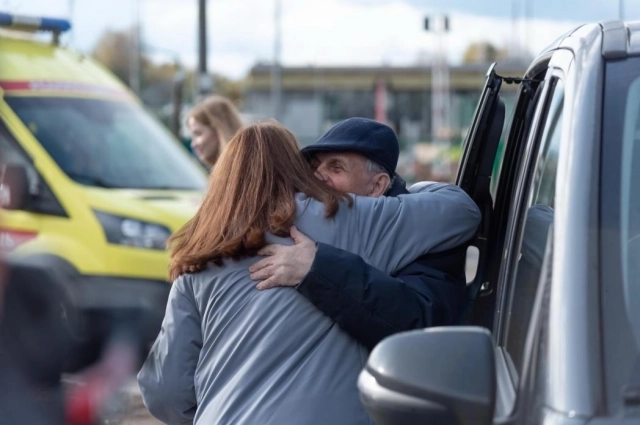 представители властей, медики и журналисты