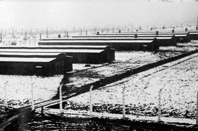 Бараки для заключённых концлагеря Освенцим