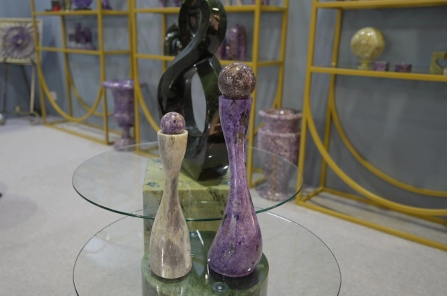 При помощи современного оборудования создают и предметы интерьера, и украшения