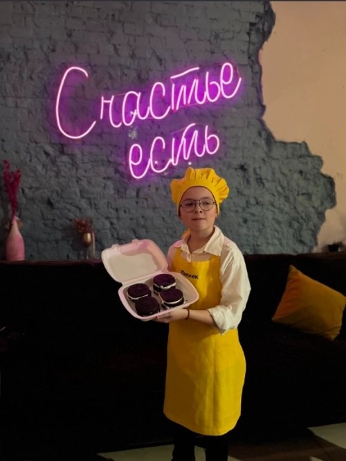 Главная цель мамы — донести до дочери: ты не лучше и не хуже других, ты просто другая. 