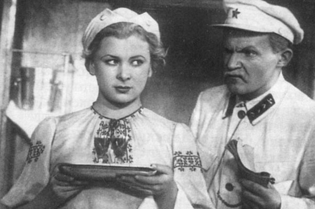 Валентина Серова в фильме«Девушка с характером». 1938 год