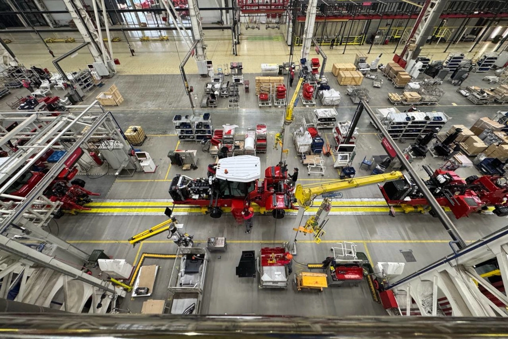 Сборочная линия завода.