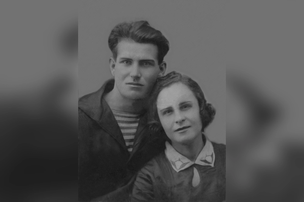 Василий и Наталья Вихревы. Пропавшего без вести Василия нашли и опознали в 2006 году в селе Каменское Ленинского района Крыма.