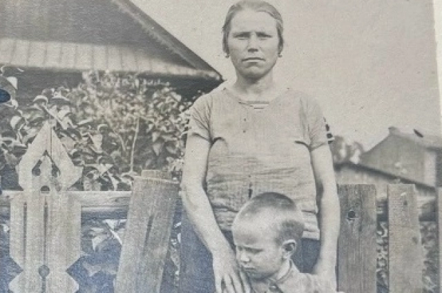 Фото из семейного альбома: 25 октября 1933 года.
