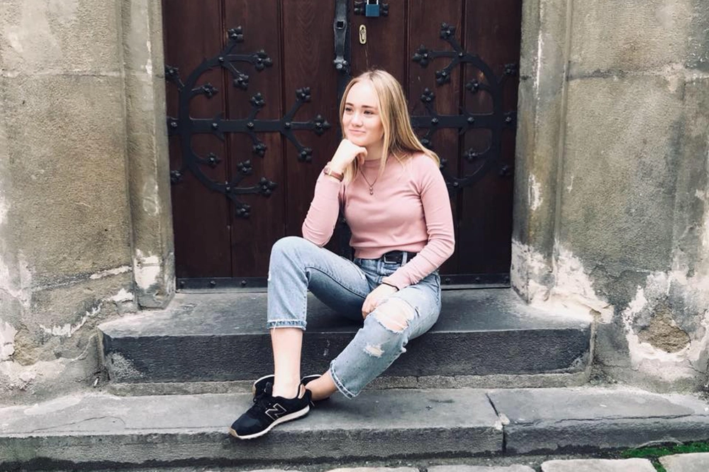 Каролина Черношкова.