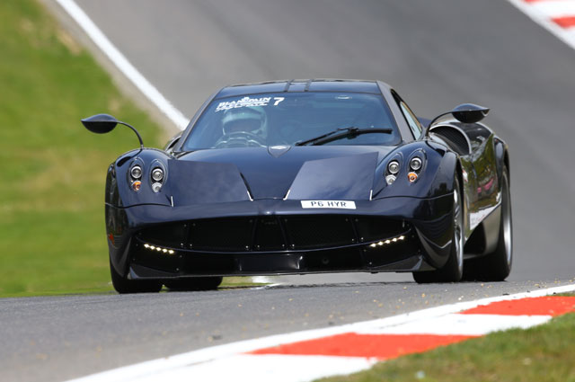 Pagani Huayra.