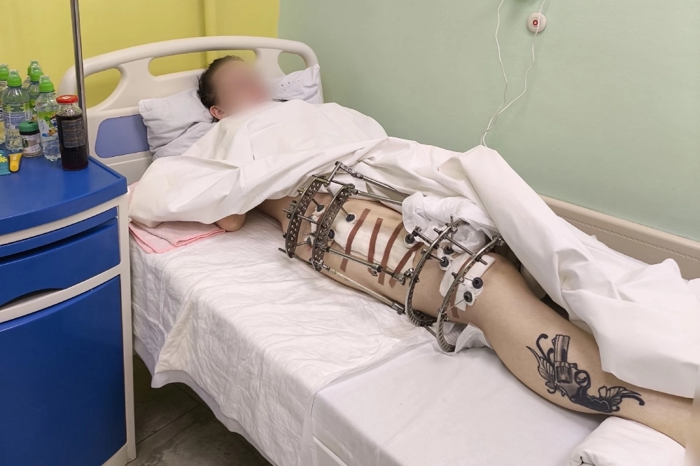 Четыре месяца девушка провела в больницах.