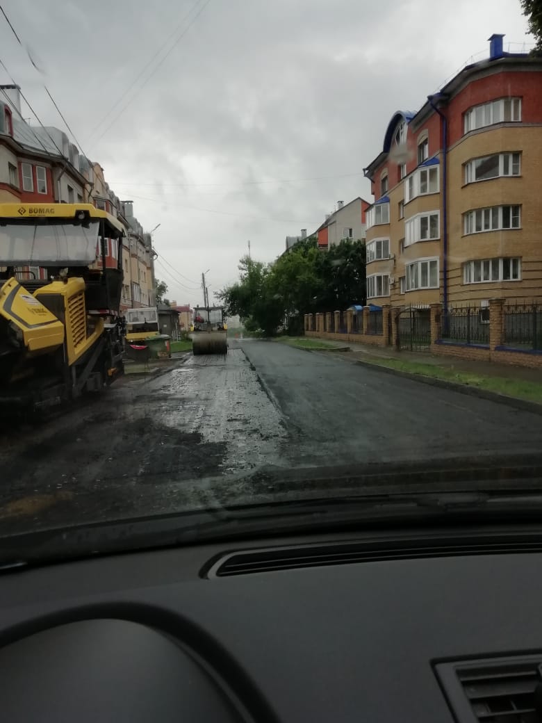 Дорожные работы в дождь