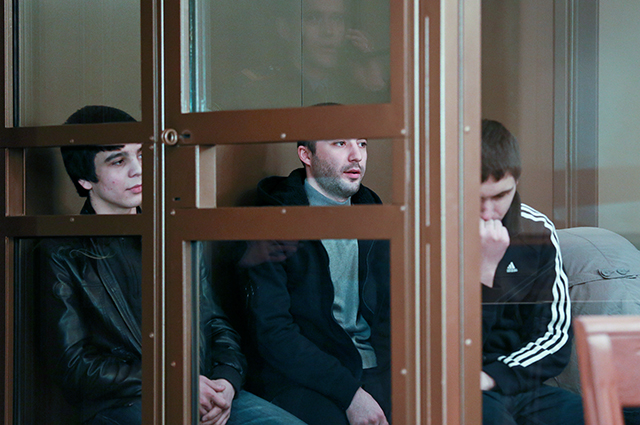 Ахмед Евлоев, Ислам Яндиев и Башир Хамхоев (слева направо), обвиняемые по делу о теракте в аэропорту 