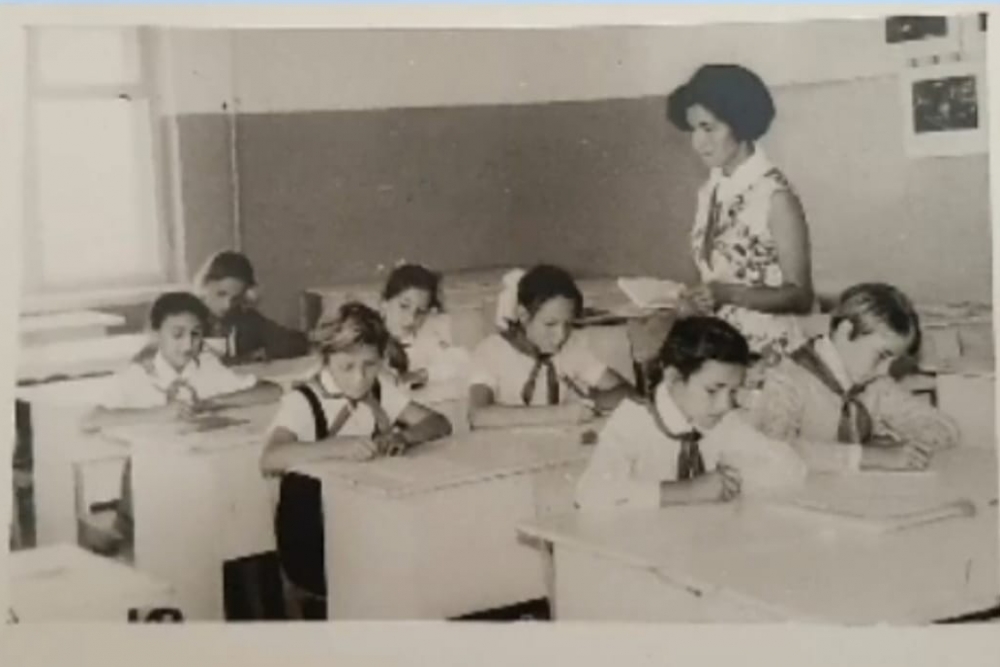 В начале 70-х годов прошлого века Нафсет ЦИКу была в школе старшей пионервожатой.