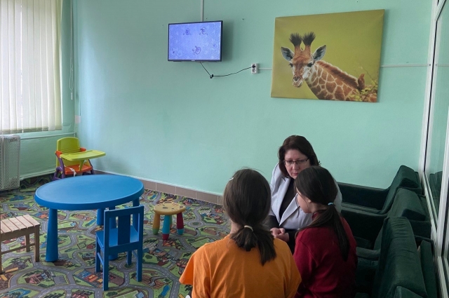 С девочками поговорила детский омбудсмен Тульской области.