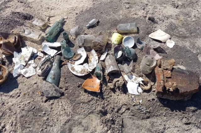 Сбор осколков происходит на территории старого Бердска.