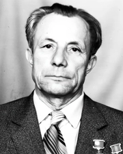 Валентин Алексеевич долгое время жил в Рязани, работал слесарем на заводе.