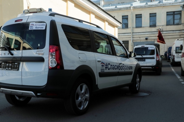 Эти автомобили будут работать в 51-й поликлинике Московского района. 