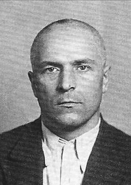 
 Петля для комиссара. Предатель Жиленков служил и немцам, и американцам    