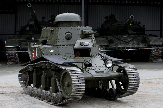 Советский танк МС-1 (Т-18).