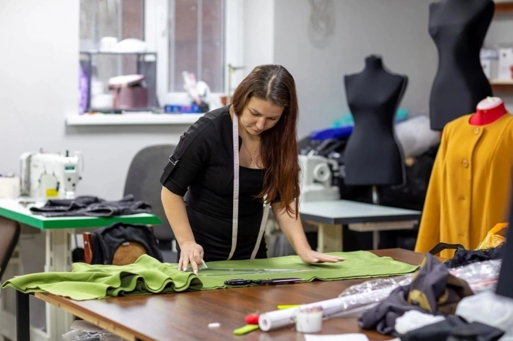 Ольга Никишина в ателье.