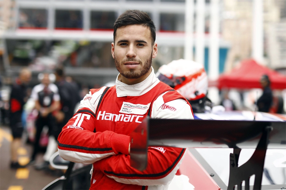 Джоуи Моусон.