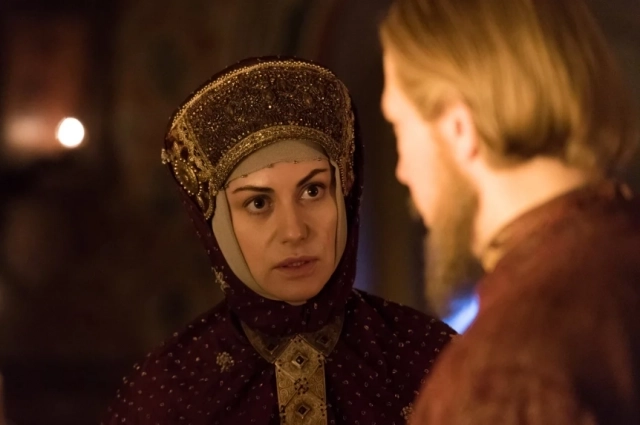 Анна Ковальчук в роли Марии Старицкой в историческом сериале «Годунов» (16+).