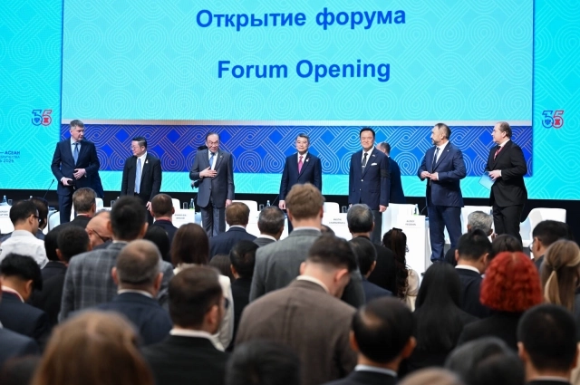 Открытие Делового форума Россия - АСЕАН. Принимает участие Премьер-министр Республики Татарстан А.В.Песошин