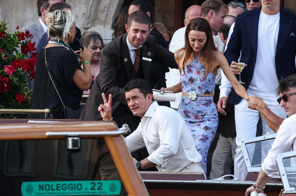 Орландо Блум в числе гостей.