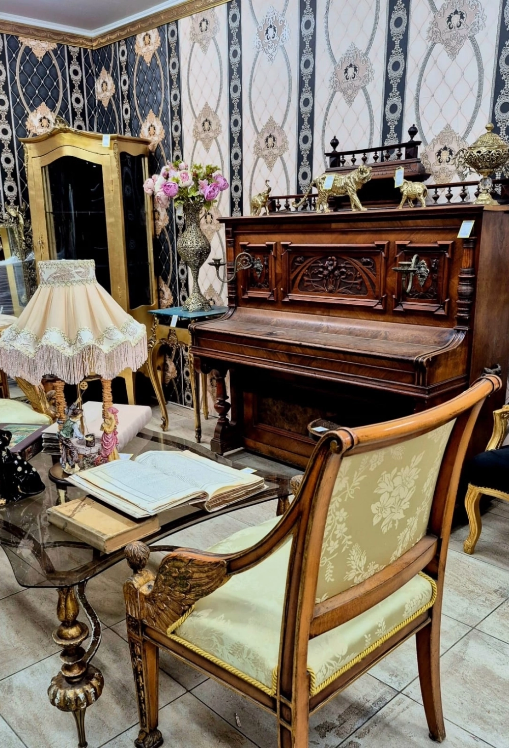 В боровском ТИЦ.