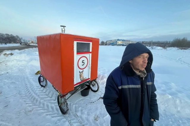 Зимой этого года многие видели необычного путешественника на дорогах Рыбновского района Рязанской области. 