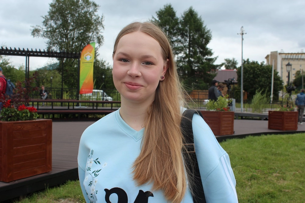 Алёна написала работу по истории открытий своего предка.