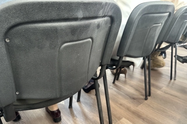 Кресла для приглашенных участников заседаний