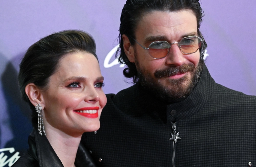 Максим Матвеев с женой Елизаветой Боярской.