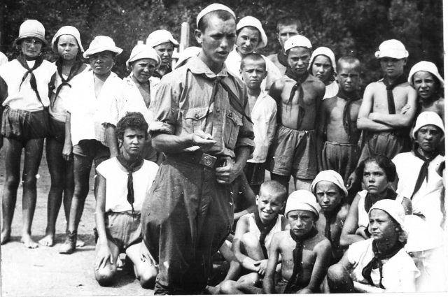 1931 год. Американский пионер Гарри Айзман.