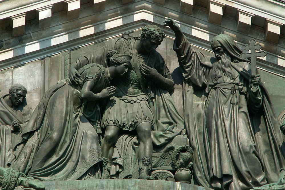 «Встреча Исаакия Далматского с императором Феодосием» (барельеф Исаакиевского собора)