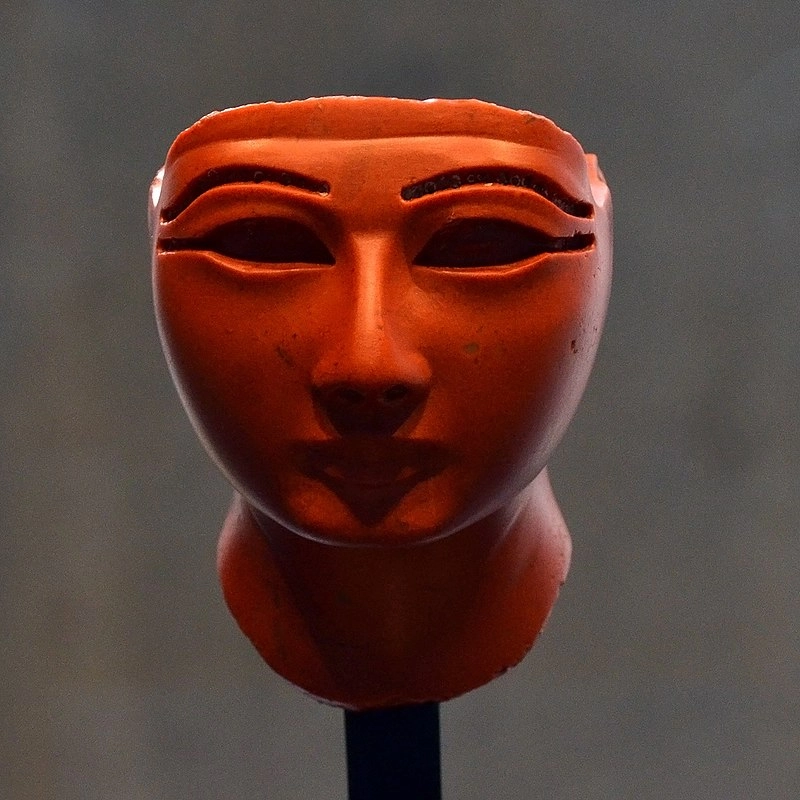 Статуя Хатшепсут.